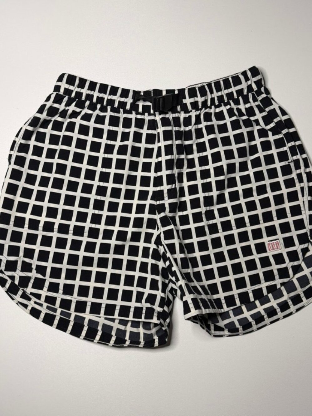 Topo Designs Women's Shorts Large Nylon Stretch Black Drawstring Hiking